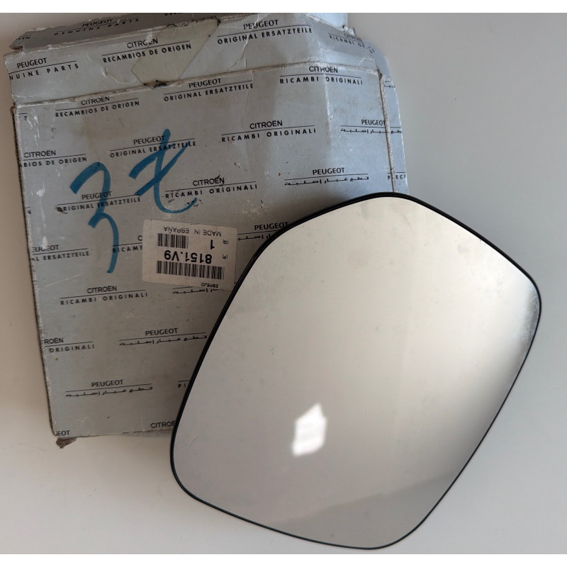 MIROIR DE RETROVISEUR Citroën BERLINGO VP, BERLINGO VU - 8151V9