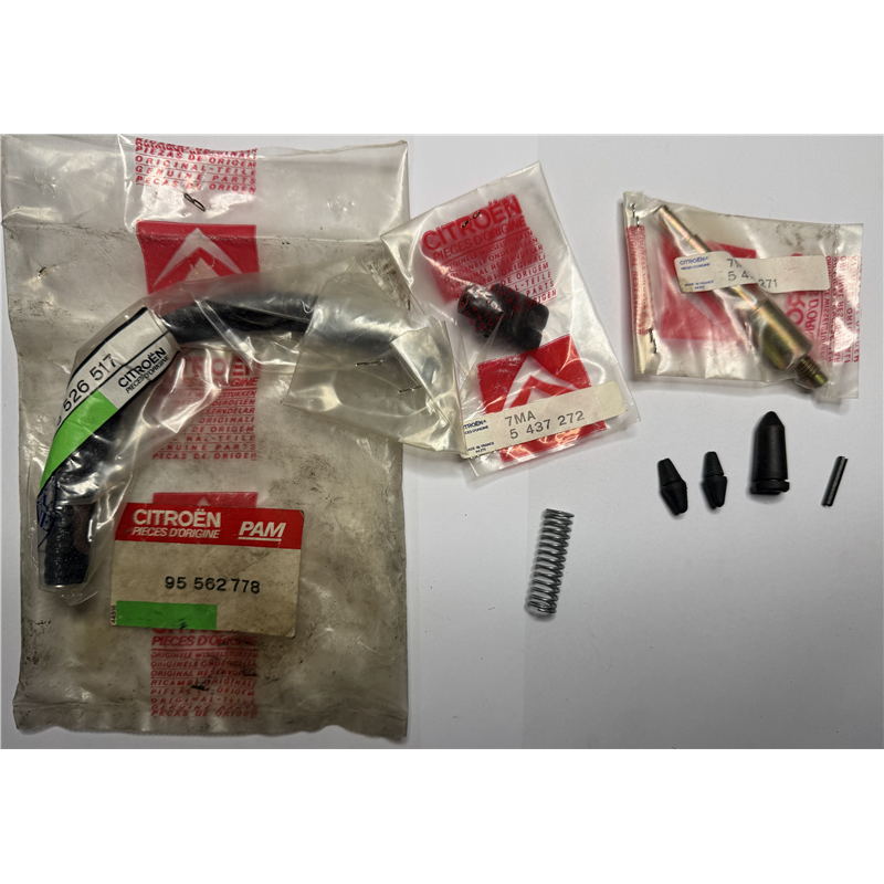 95562778 - Kit de montage cache de roue arrière Citroen CX série 1