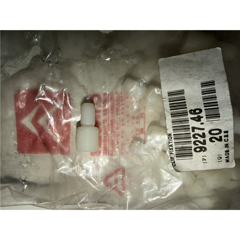 922746 - Clips de fixation