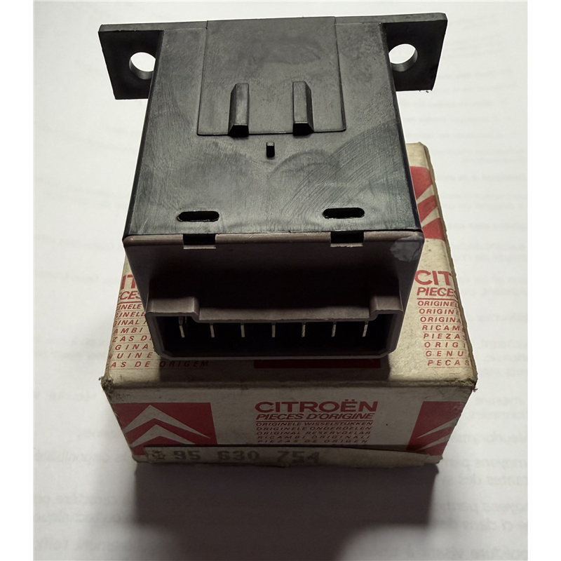 95630754 - MODULE DE TEMPORISATION ECLAIRAGE CITROEN BX ET CX
